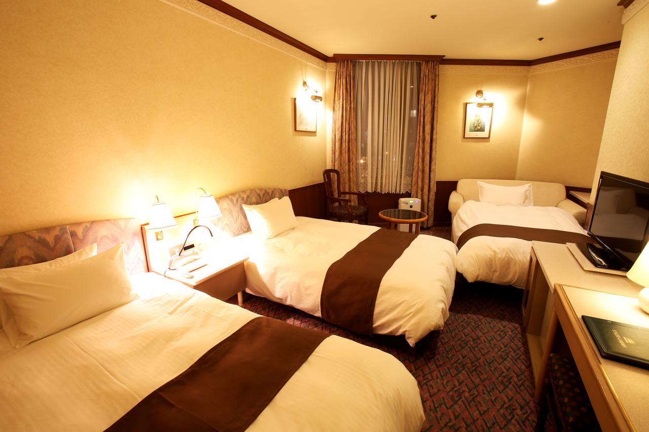 Hotel Sunlife Garden Hiratsuka Exteriör bild