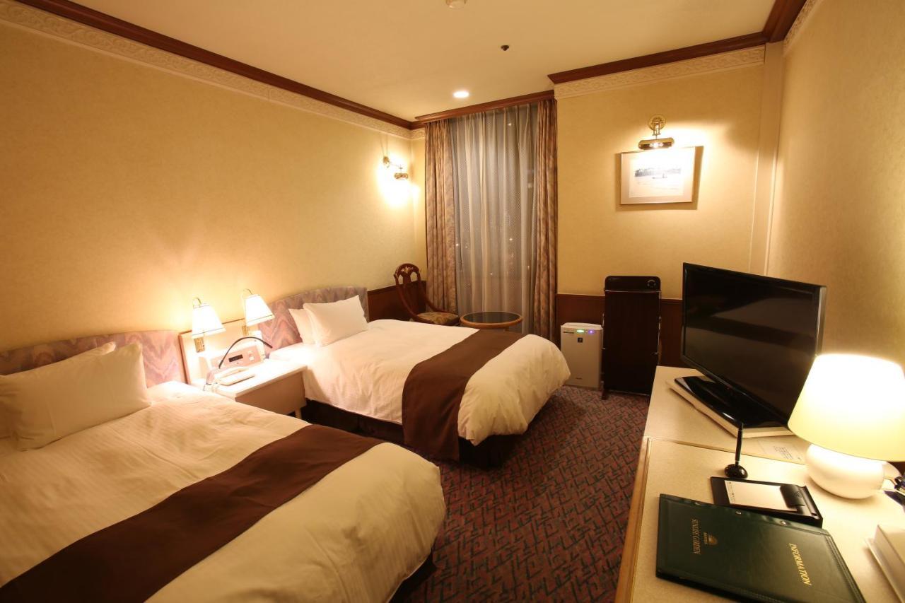 Hotel Sunlife Garden Hiratsuka Exteriör bild
